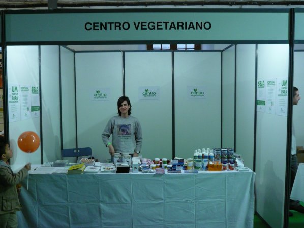 stand do Centro Vegetariano na Feira Alternativa