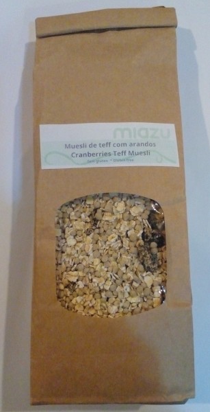 Muesli de teff com arandos